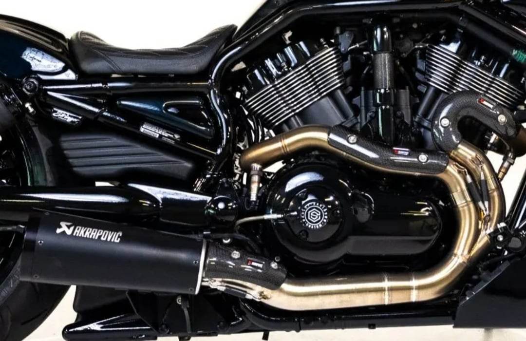 Akrapovic Full Titanium Exhaust System with Peg Relocation kit